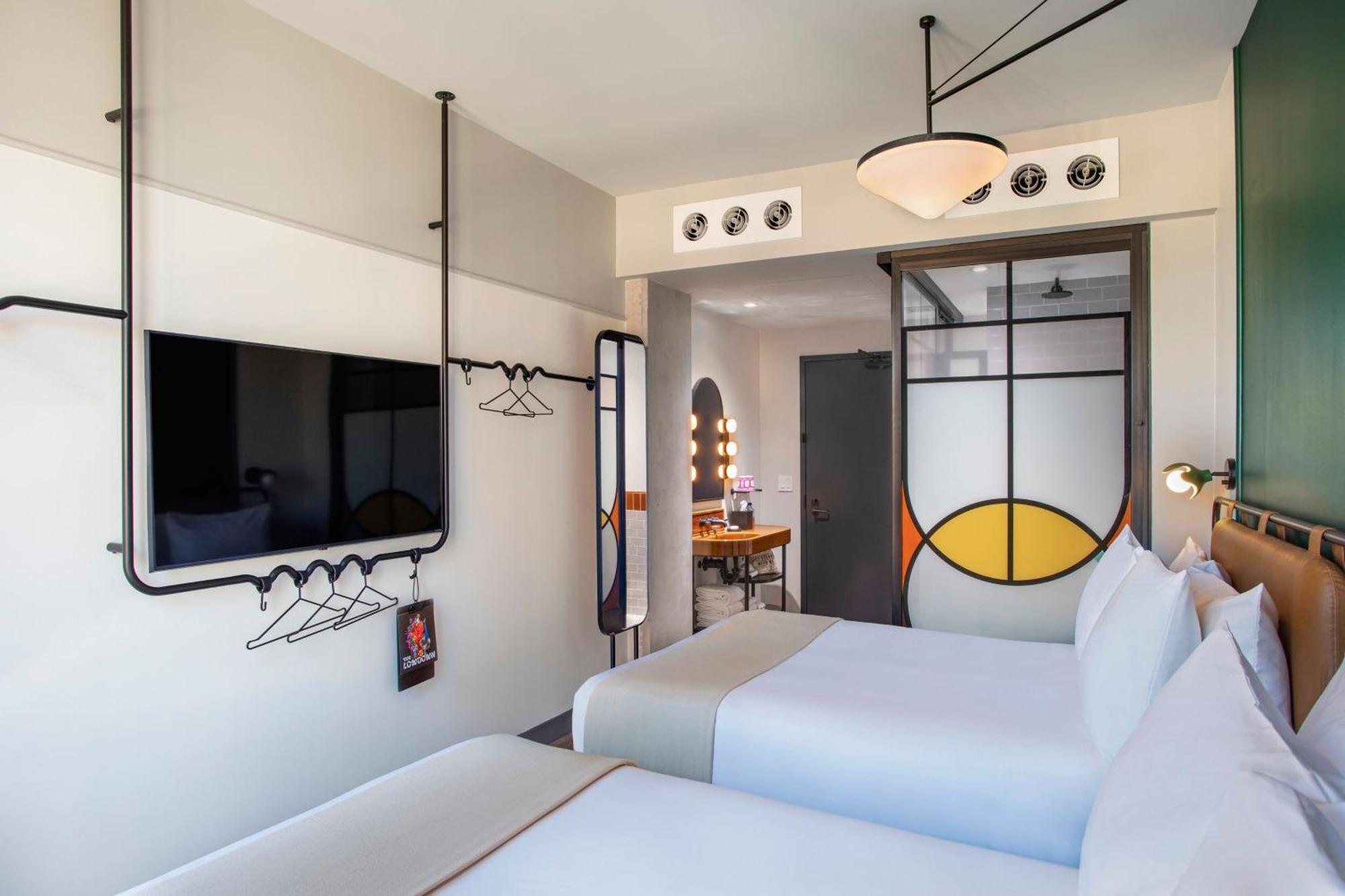 Doppelzimmer mit 2 Doppelbetten